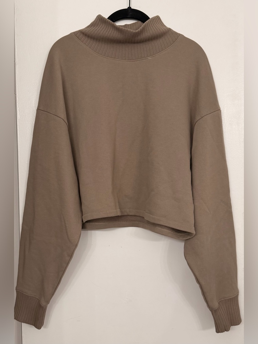 ALO Cropped Serenity Long Sleeve Coverup Sweater Taupe M - Picture 4 of 7
